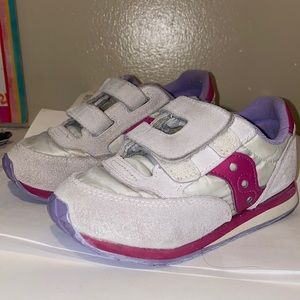 Saucony sneakers size 11